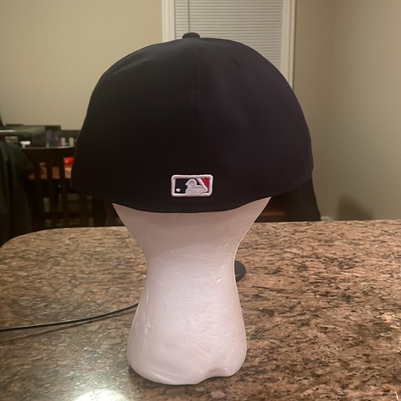 Authentic Collection 59FIFTY Fitted - Picture 4 of 7